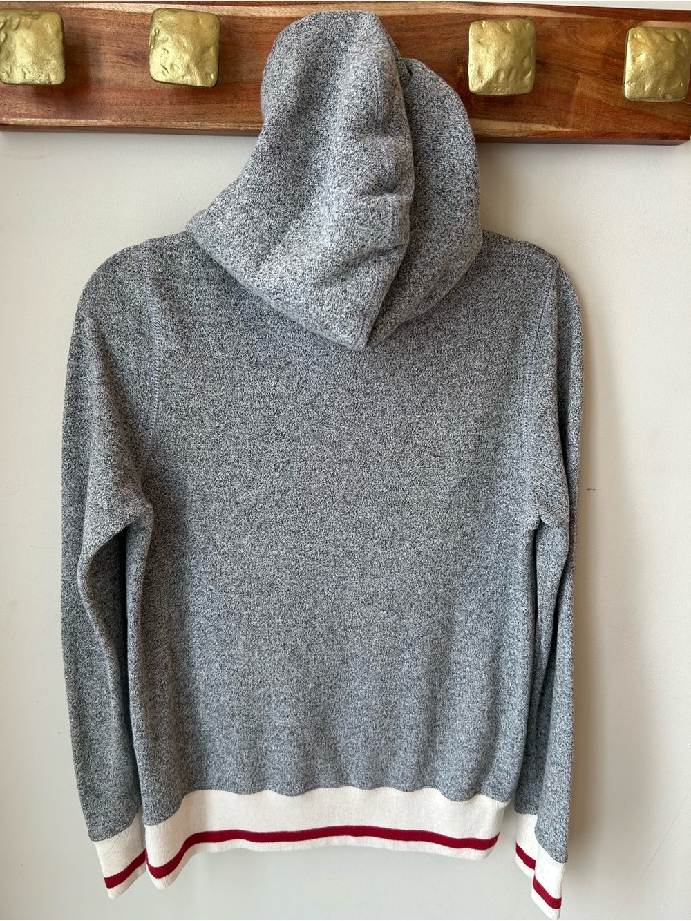 Roots Cabin 1973 Hoodie XS Grey Red Heritage Canadian Cozy Pullover - Picture 6 of 9